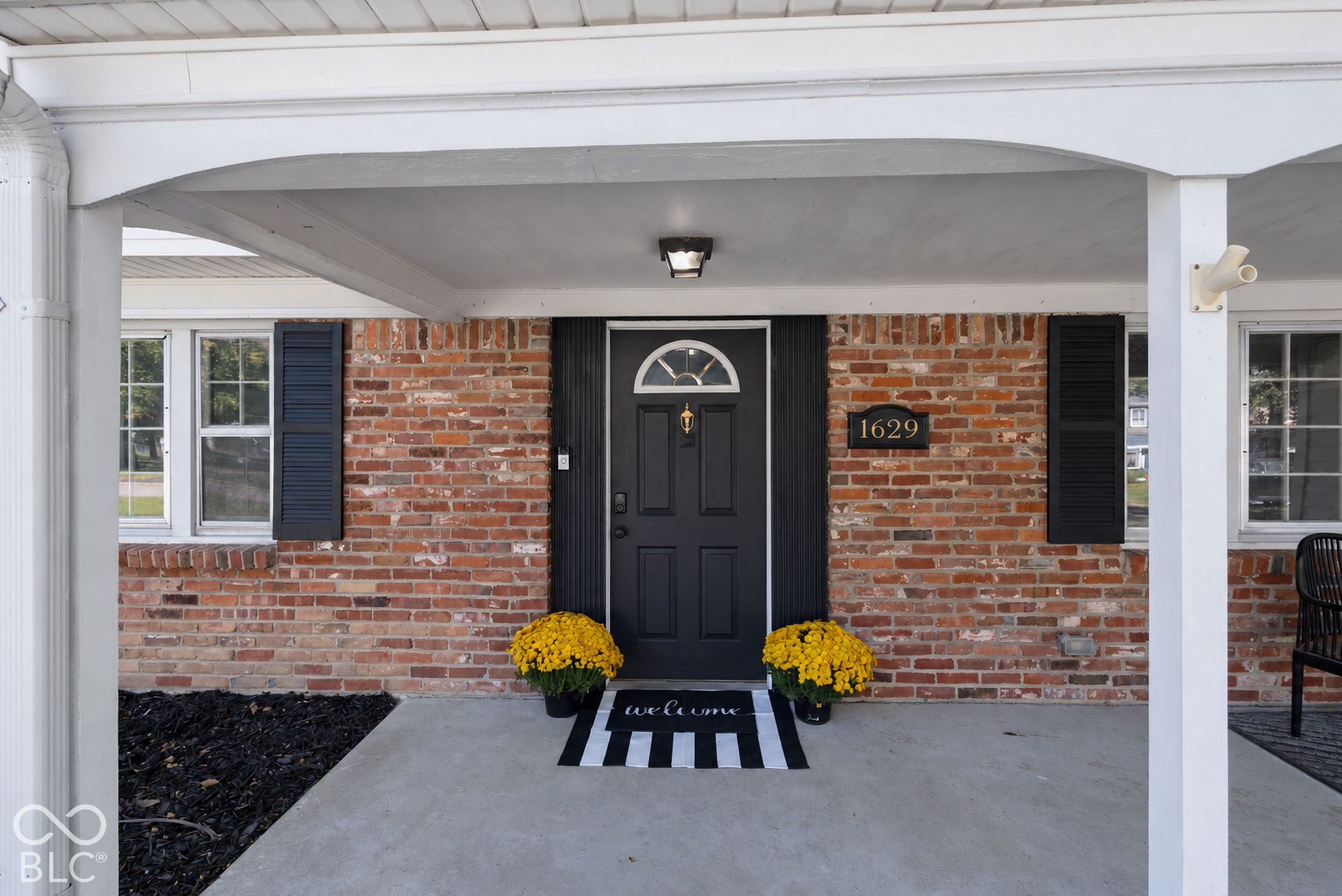 1629 W 74th Place