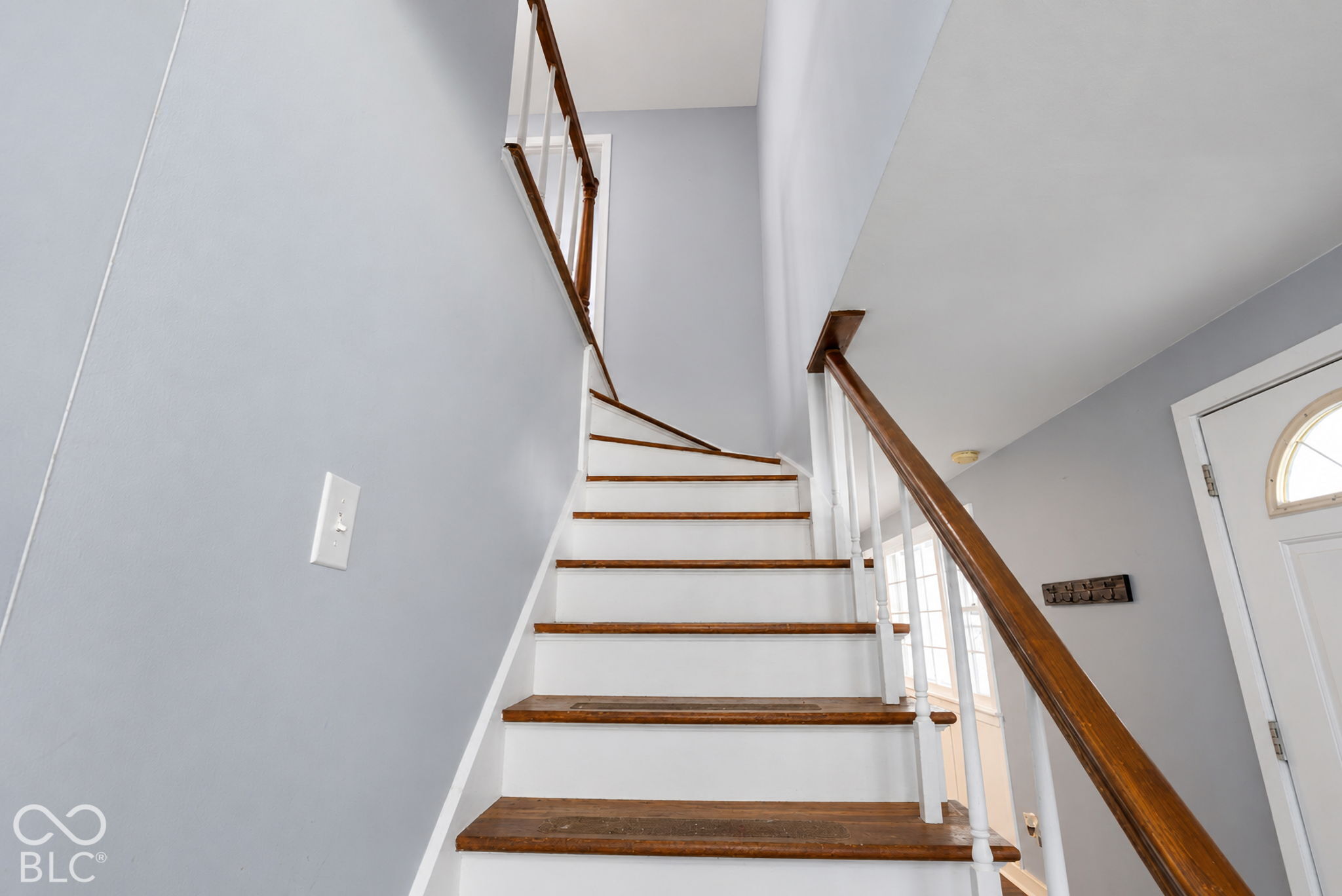 1629 W 74th Place