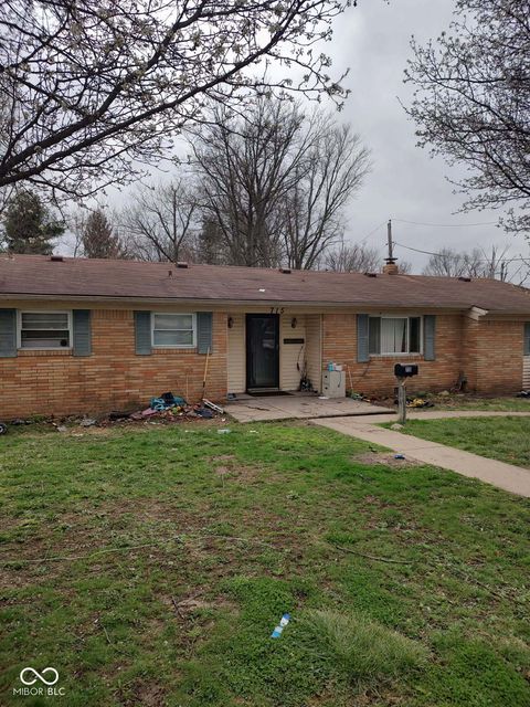 Photo of 715 E 10th Street, Rushville, IN 46173 (MLS # 22088295)