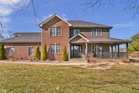 560 Woodridge North Vernon IN 47265