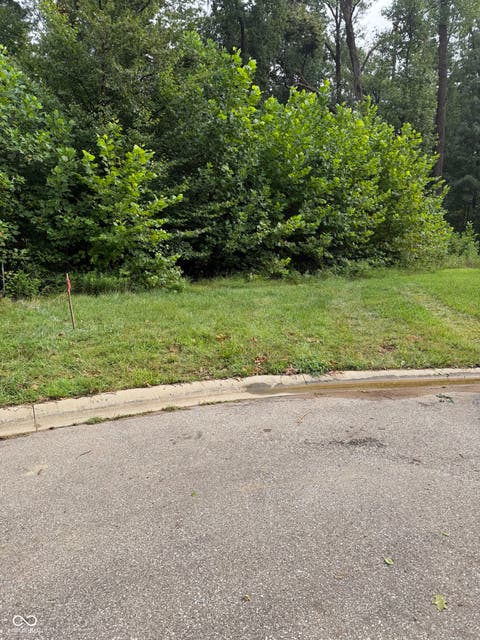 — beds bed, — baths bath property at 5066 Oak Ridge Trail, Columbus, IN 47201