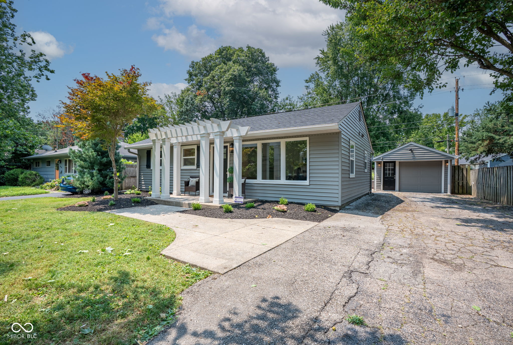5716 Ralston