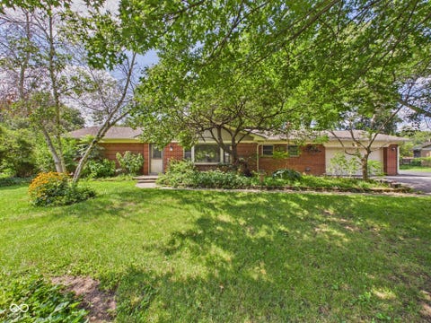 Photo of 10236 Central Avenue, Carmel, IN 46280 (MLS # 22118850)