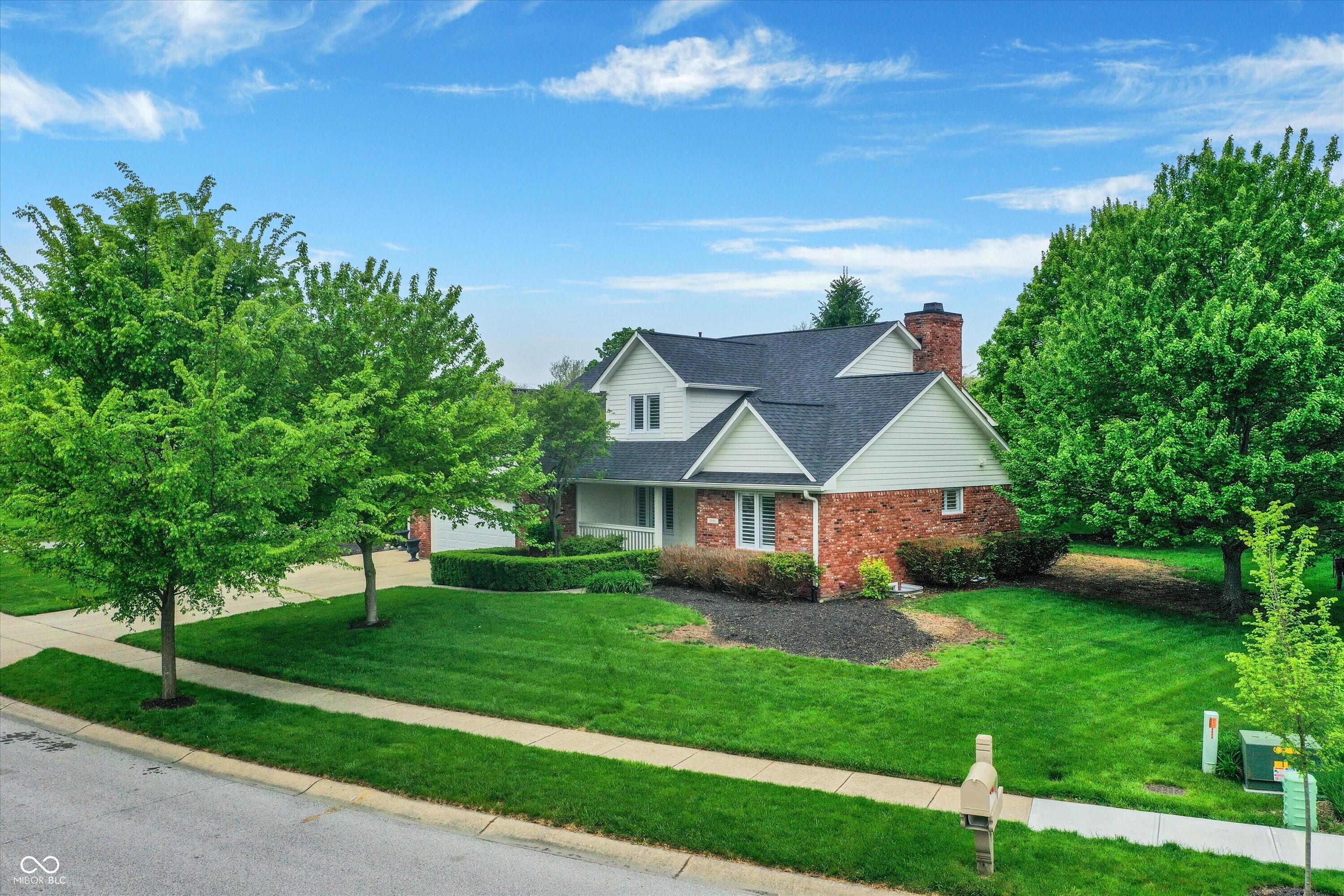 3996 Brockton Manor N Drive