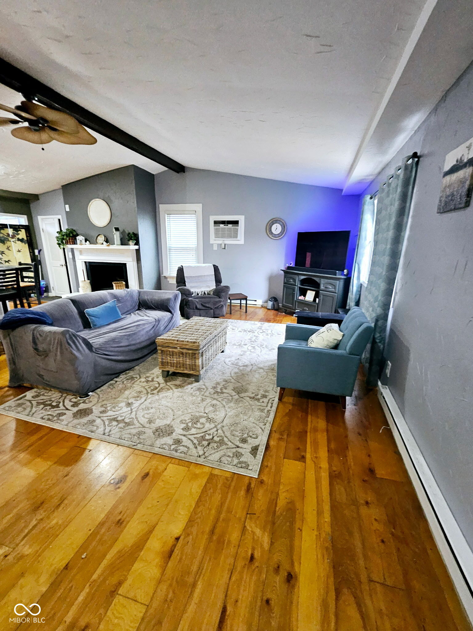 402 W Black Foot Trail