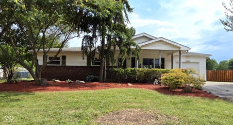 Photo of 7625 Brehob Road, Indianapolis, IN 46217 (MLS # 22114735)