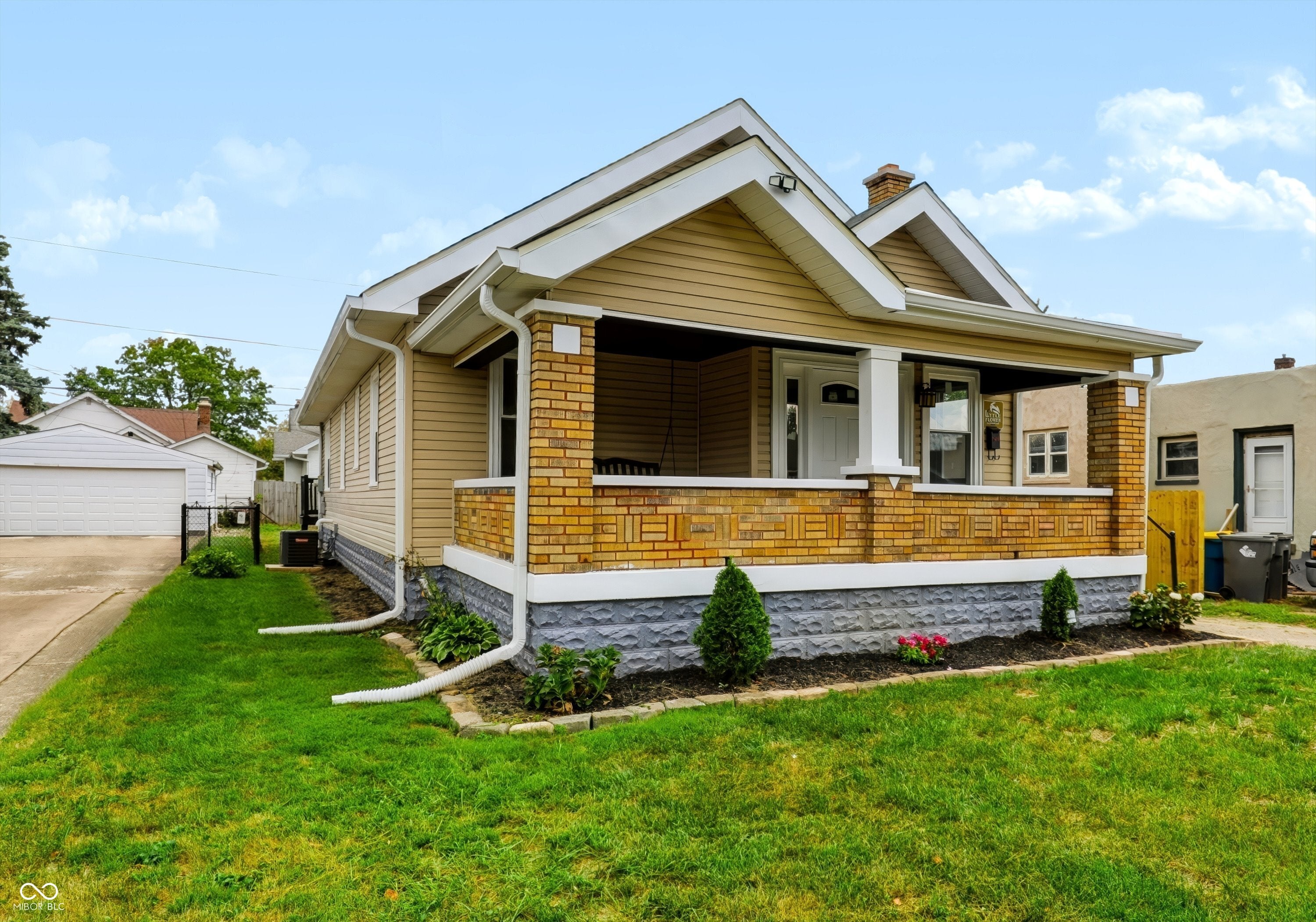 1419 N Linwood