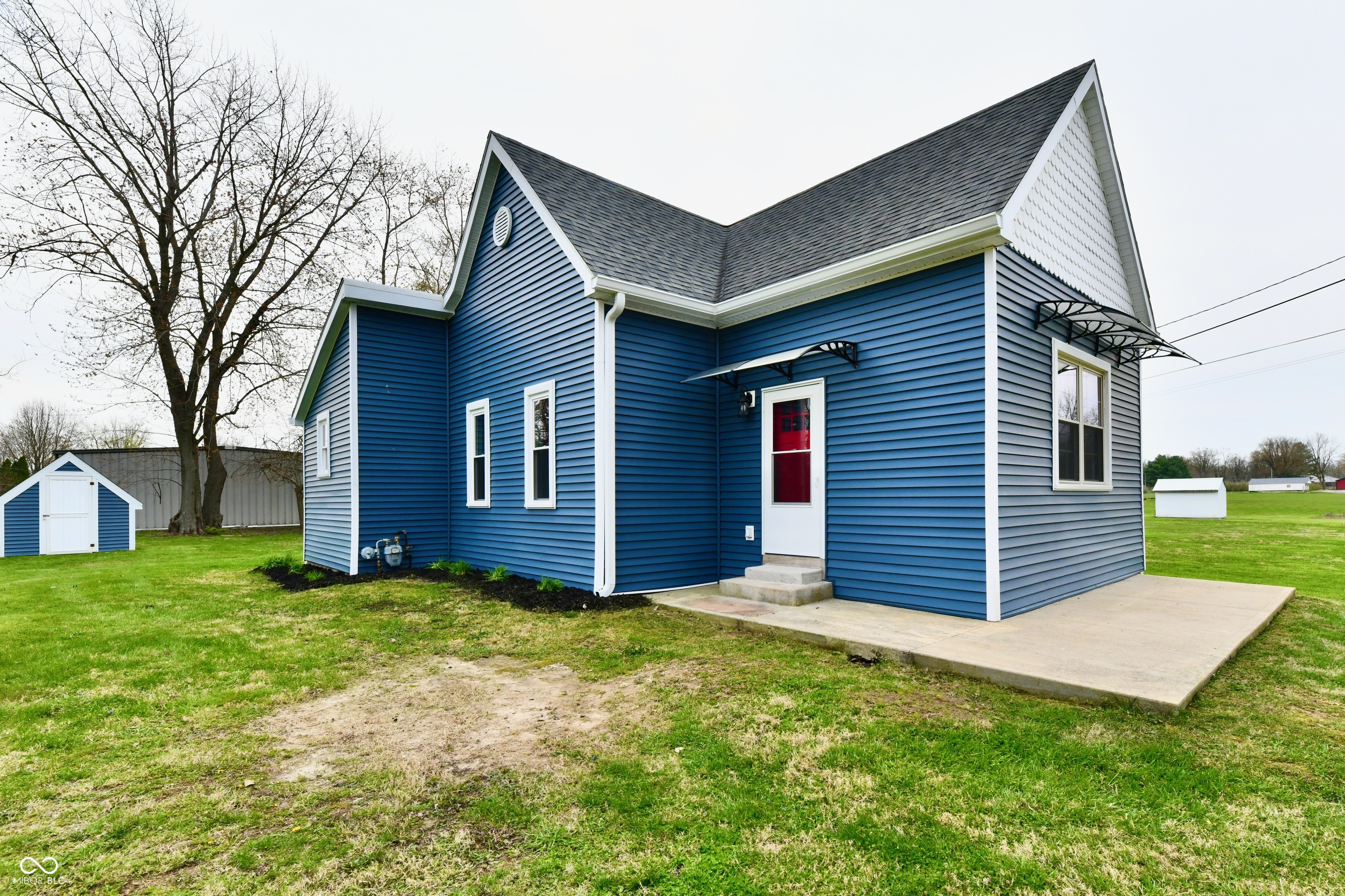Listing image 1
