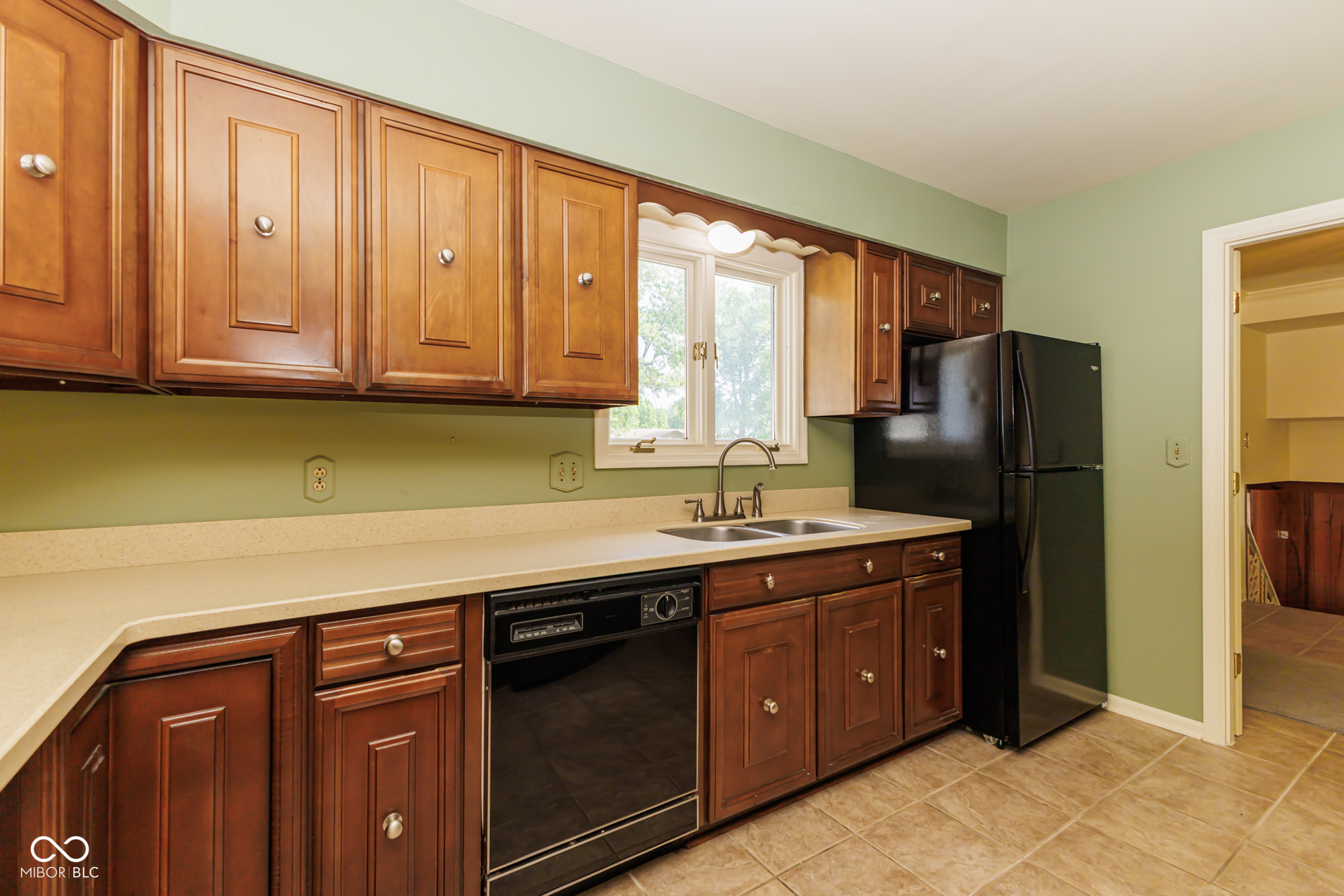 3219 Greenbriar Road