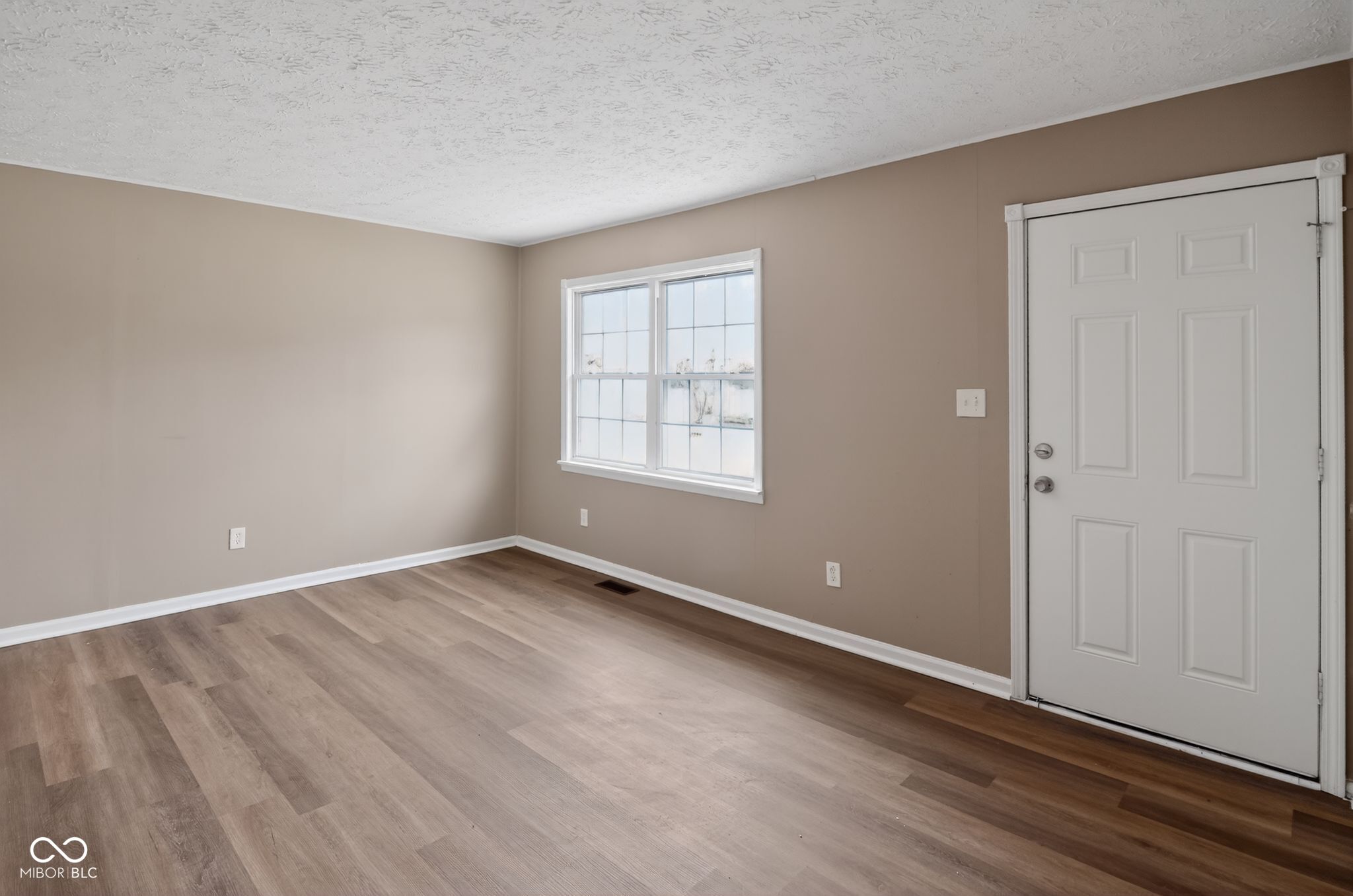 10013 Ridgefield Drive