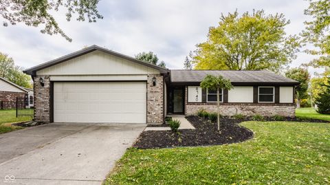 Photo of 8740 Royal Meadow Drive, Indianapolis, IN 46217 (MLS # 22081242)