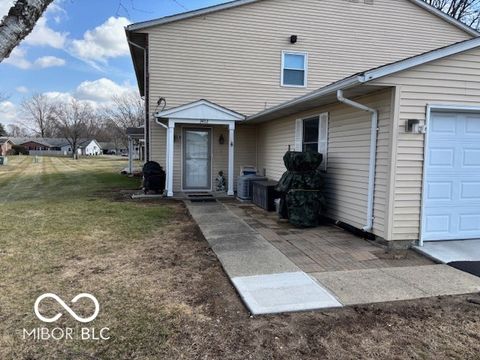 Photo of 3402 Xenia Circle, Indianapolis, IN 46227 (MLS # 22084996)