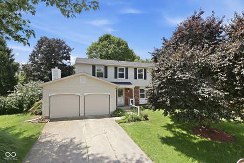 Photo of 430 Meadow Circle, Greenwood, IN 46142 (MLS # 22114151)