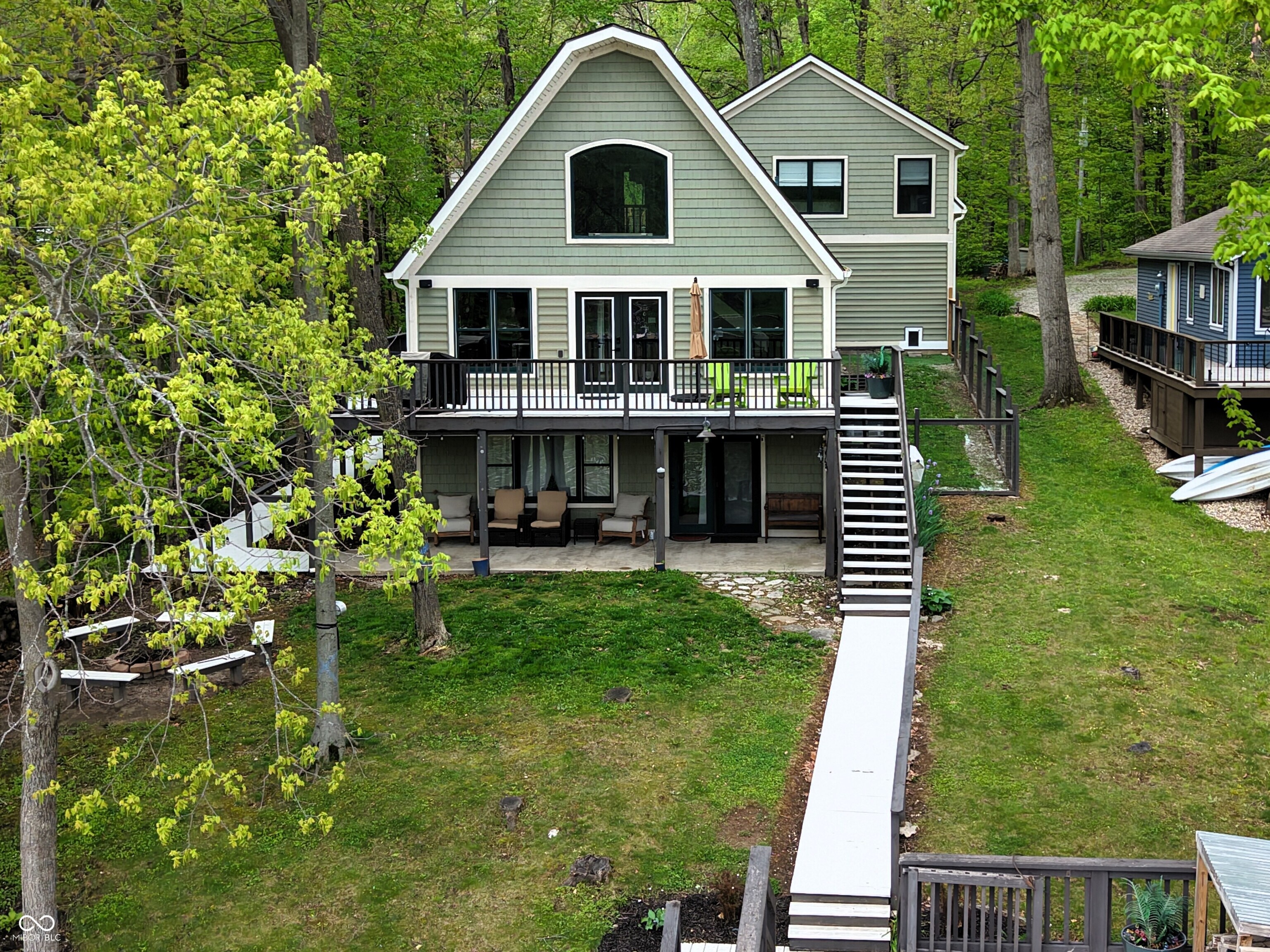 293 Lincoln Hills