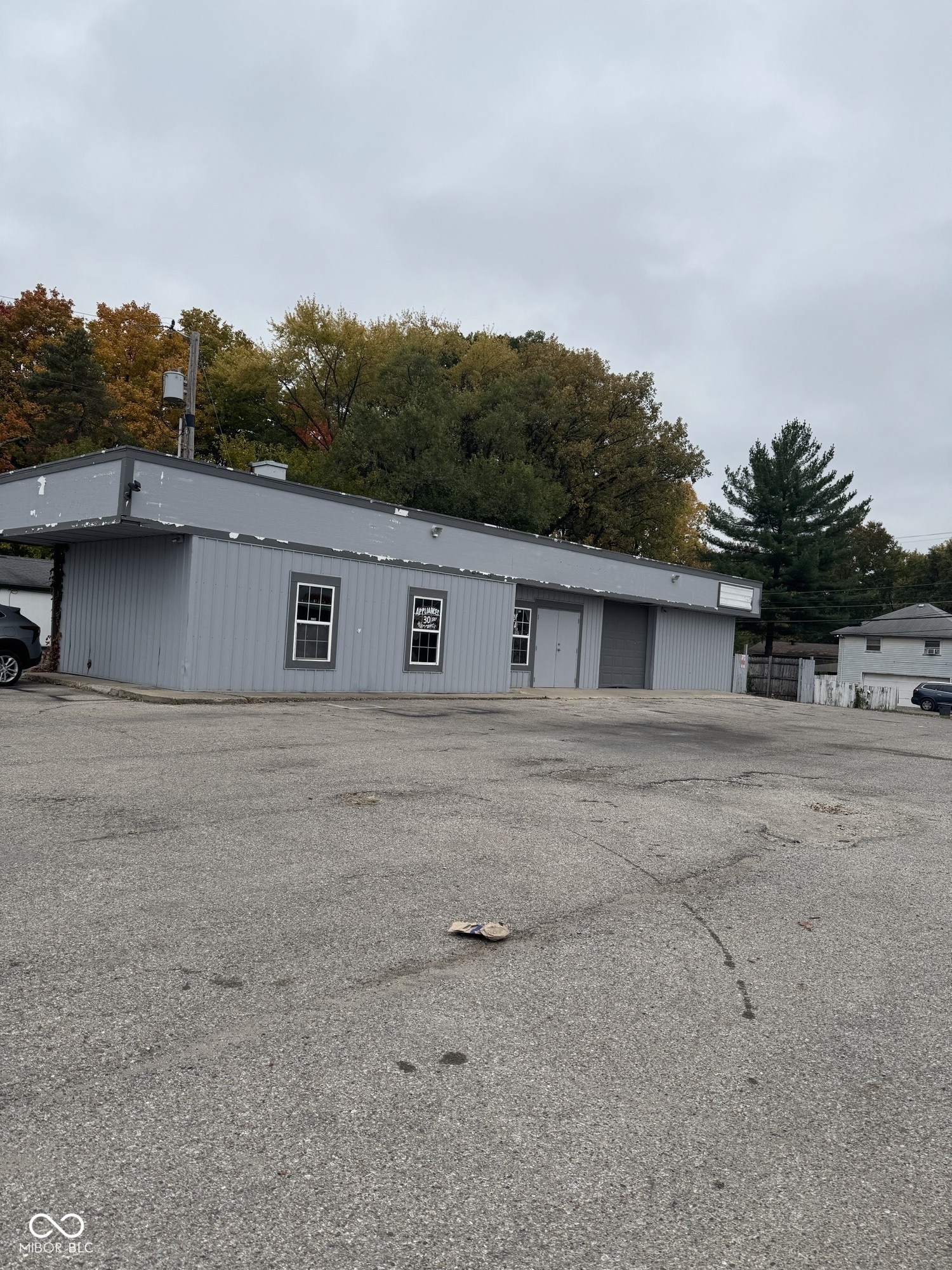 2102 N Arlington Avenue