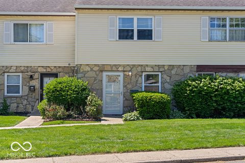 Photo of 2821 Country Estates Drive, Indianapolis, IN 46227 (MLS # 22102450)