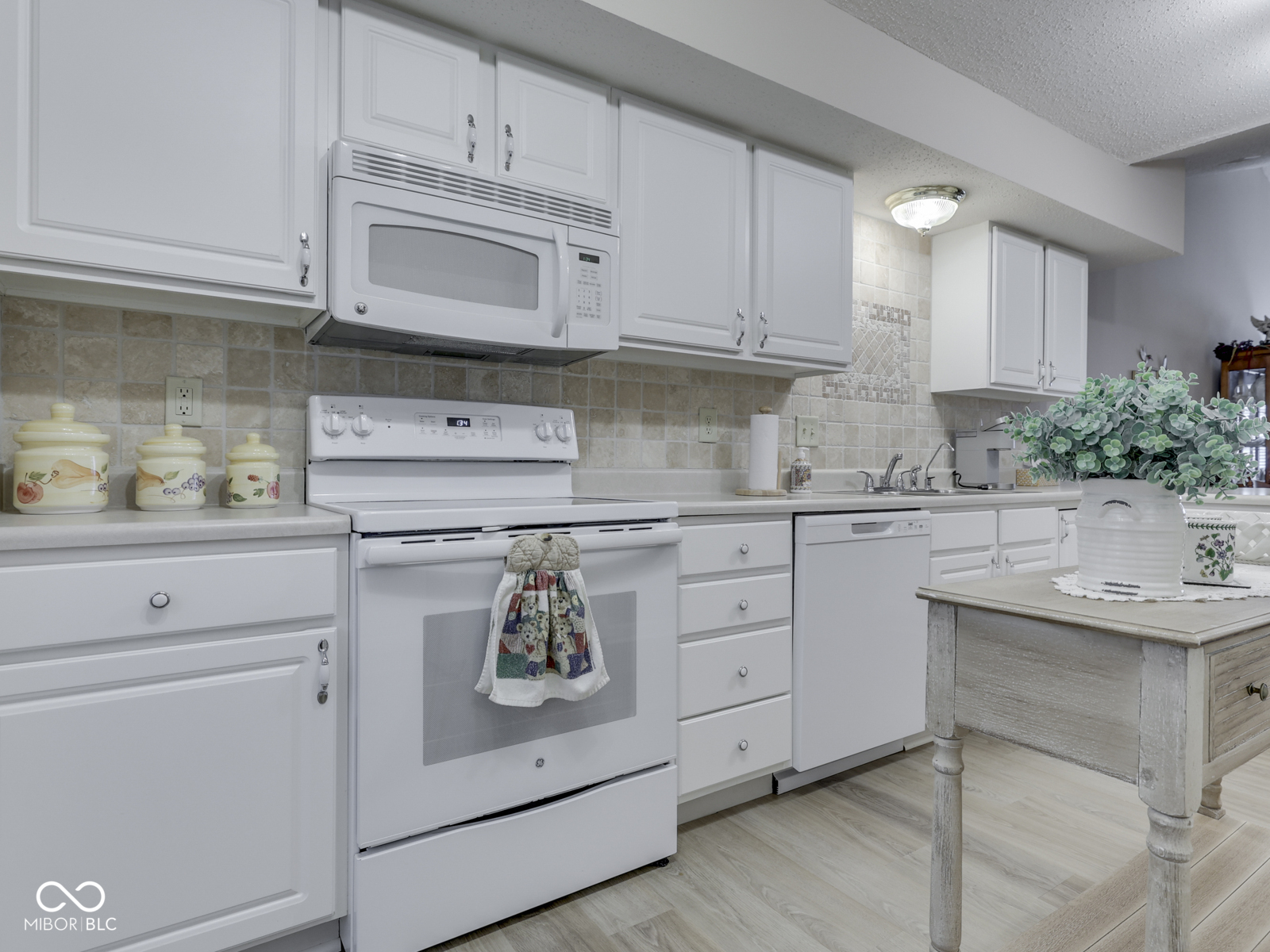 6147 Old Course Place