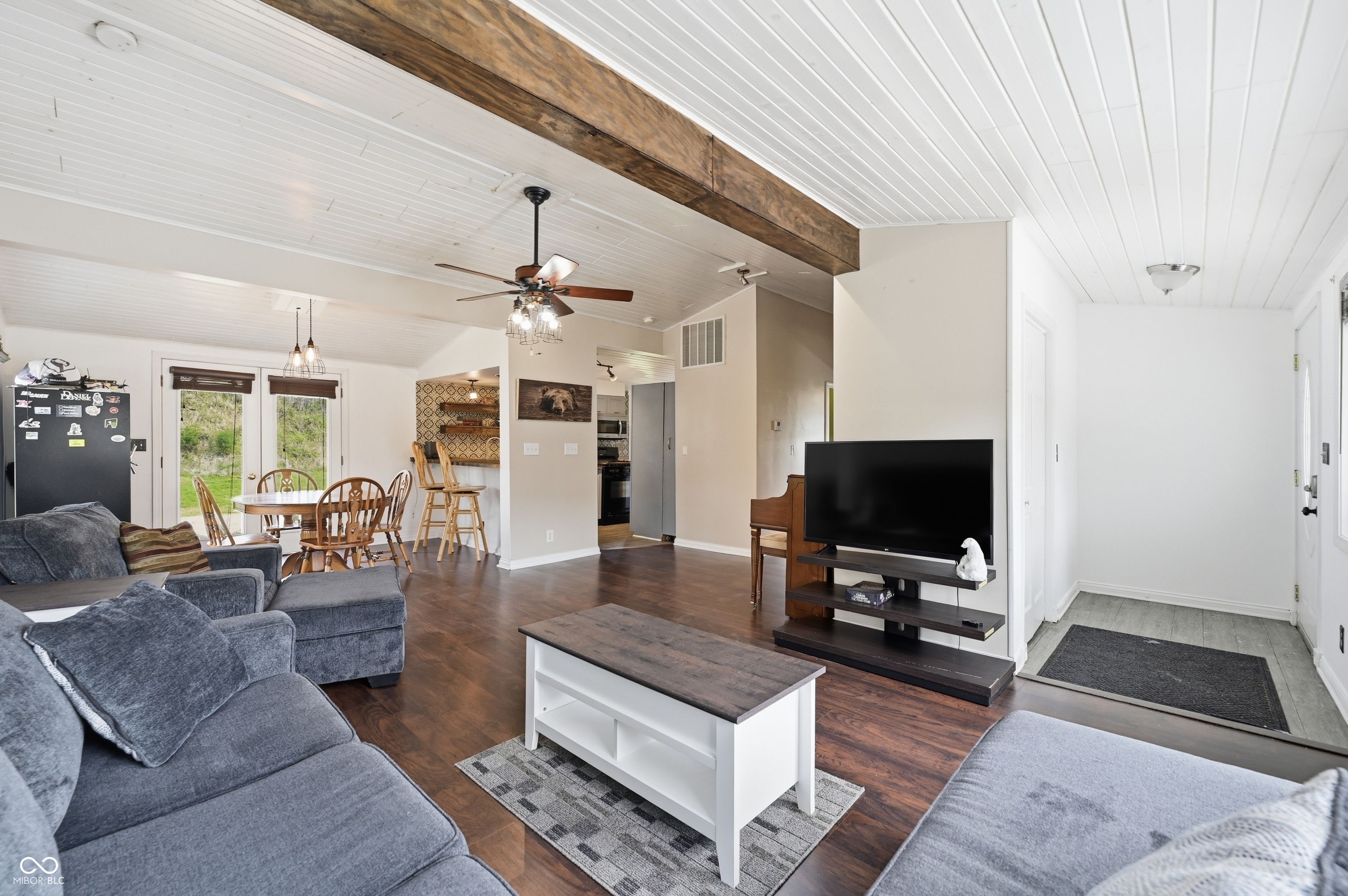 1498 Upper Schooner Road