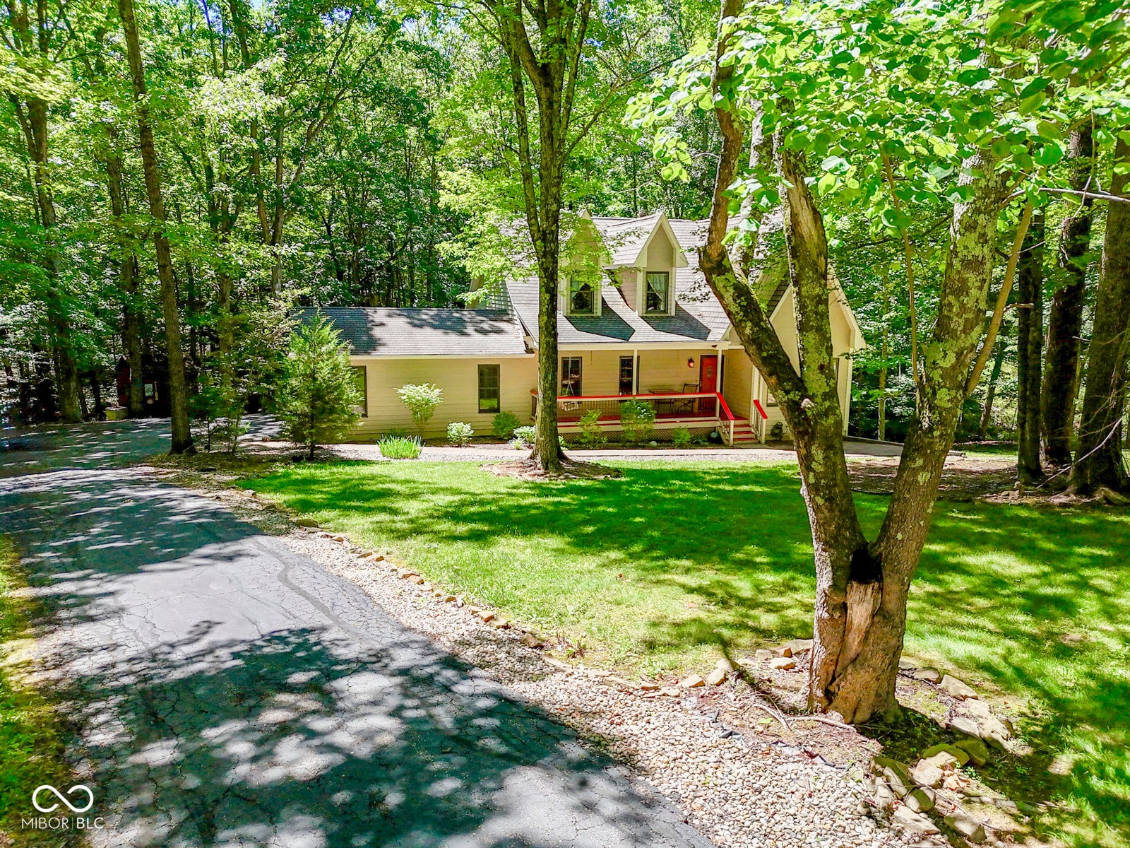 8194 Center Lake Road