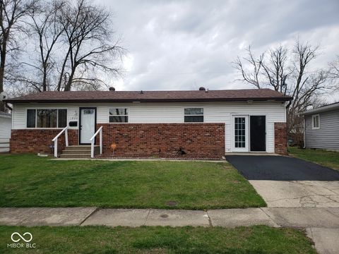 Photo of 1844 Dayton Avenue, Indianapolis, IN 46203 (MLS # 22094595)