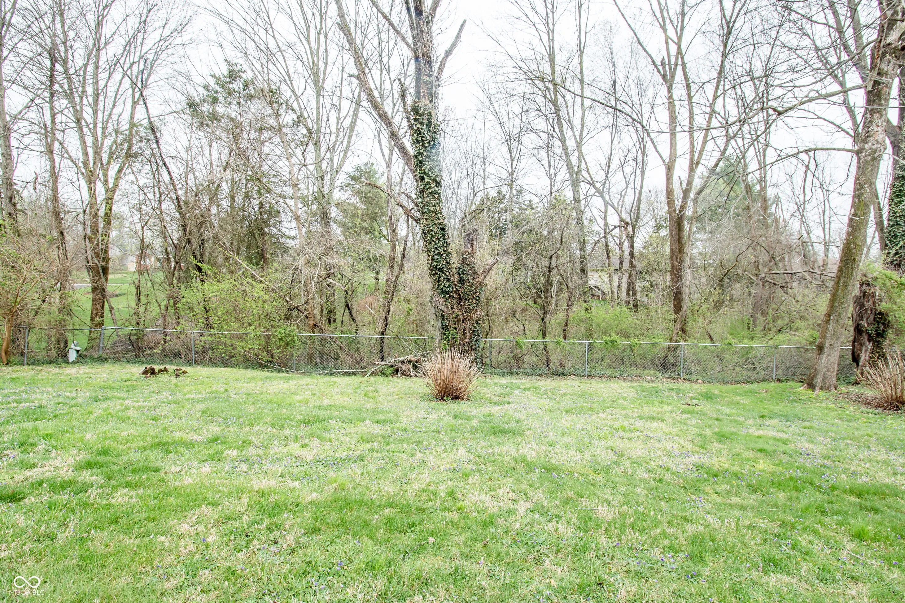 Columbus, Indiana 47201, United States, 4 Bedrooms Bedrooms, ,4 BathroomsBathrooms,Residential,Pending,104790