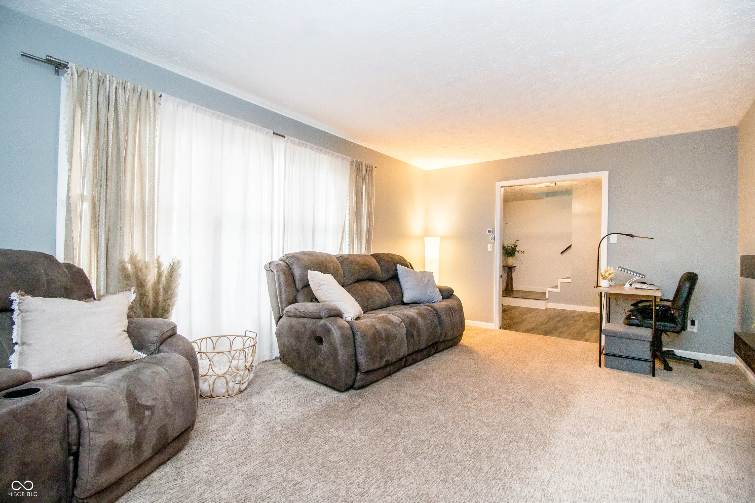 Columbus, Indiana 47201, United States, 4 Bedrooms Bedrooms, ,4 BathroomsBathrooms,Residential,Pending,104790