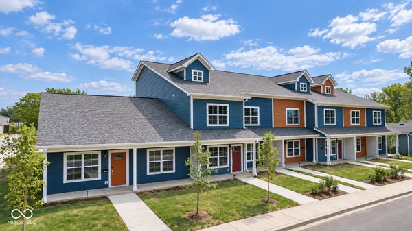 2053 RALSTON AVE, INDIANAPOLIS, IN 46218 - Image e1401d6afdf0dbf61a97d79fffa363f1/1827351436