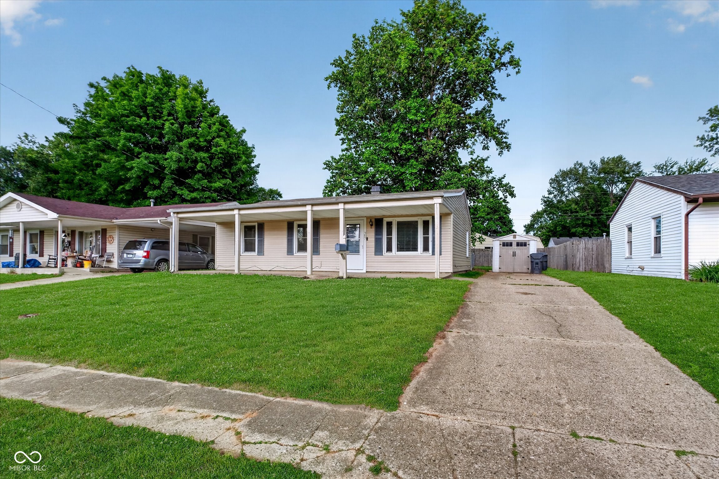 307 Crestview Court