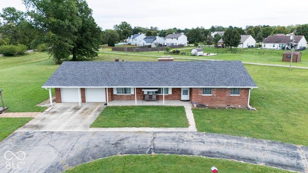 4445 FIVE POINTS RD, INDIANAPOLIS, IN 46239 - Image e1a328c2f8337de0a05a618e5cee28e0/3927607974