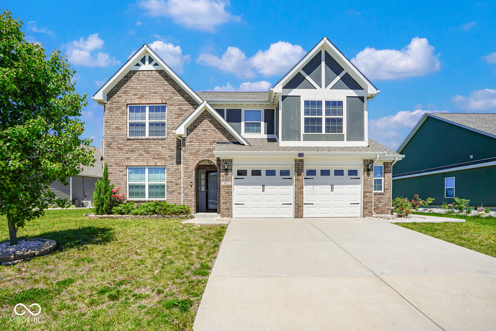992 Cherry Tree Lane