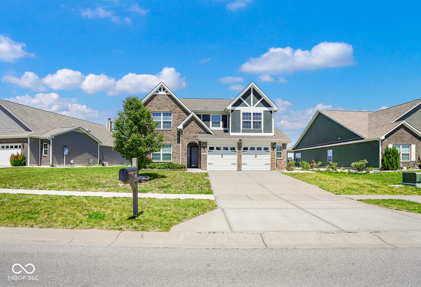 992 Cherry Tree Lane