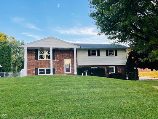 2334 MALIBU CT, ANDERSON, IN 46012 - Image e1d293db954ee4cc932ae4d7fae9d2b5/1461207465