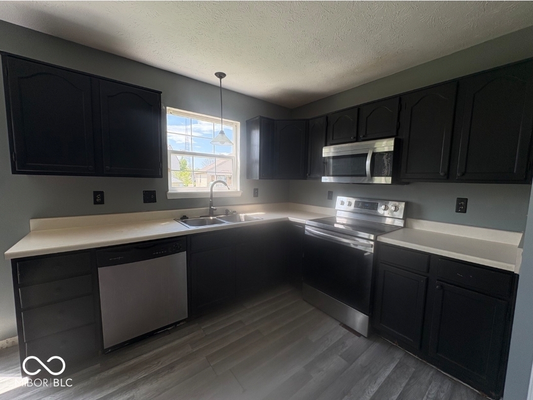 3916 N Bressingham Drive