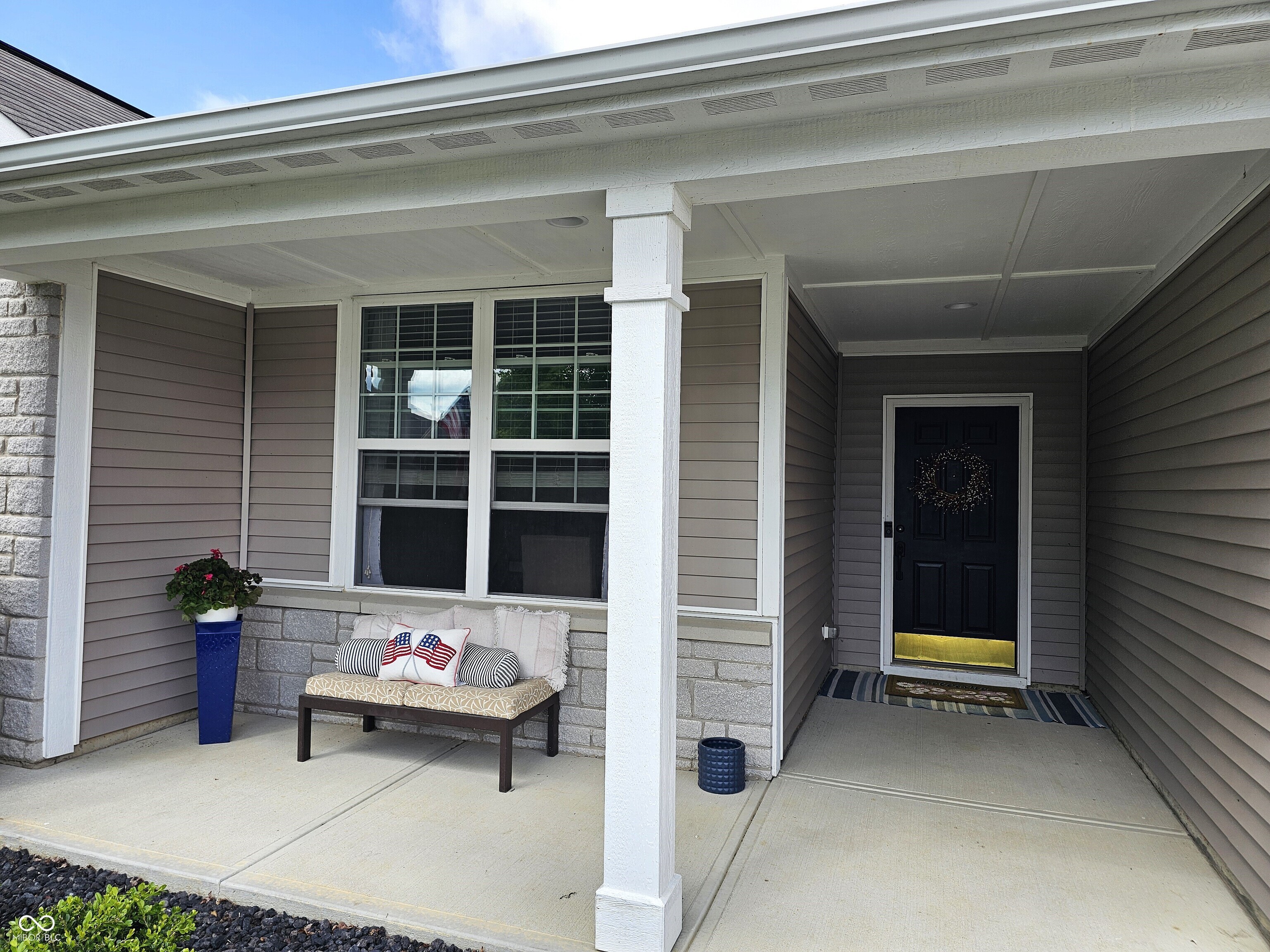 6512 Flat Ridge Lane