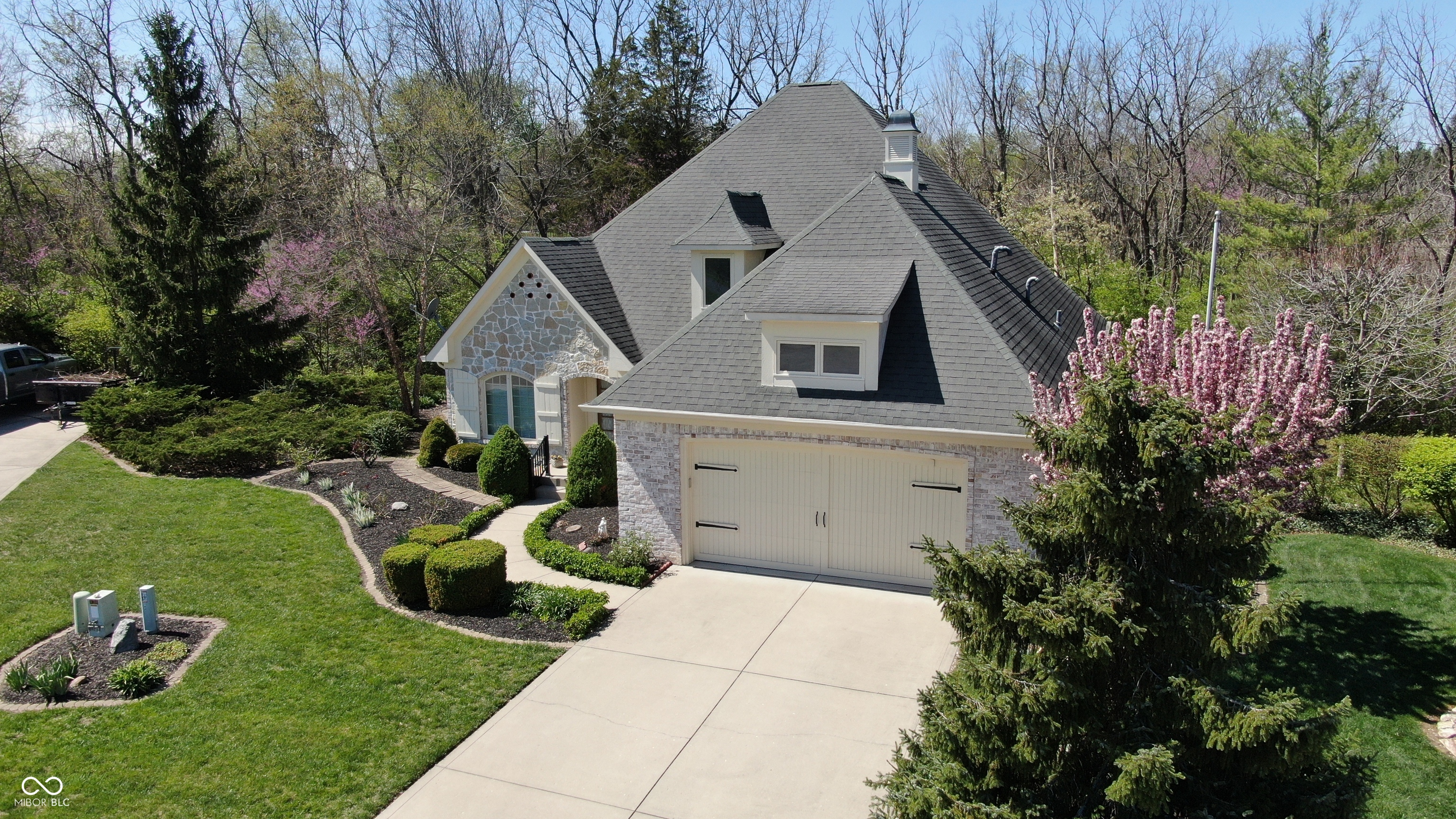 764 Willow Ridge Court