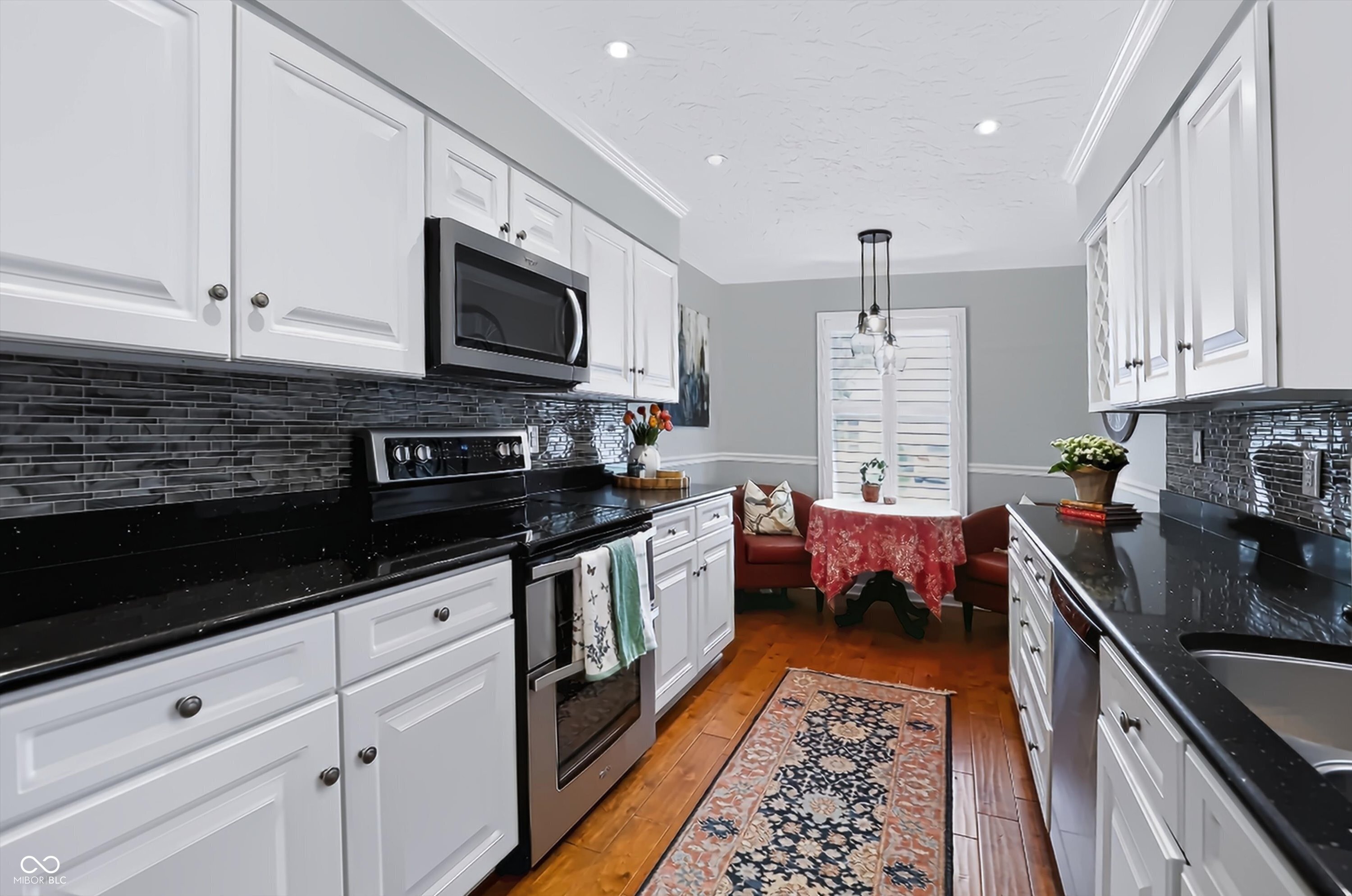 1058 Carters Grove