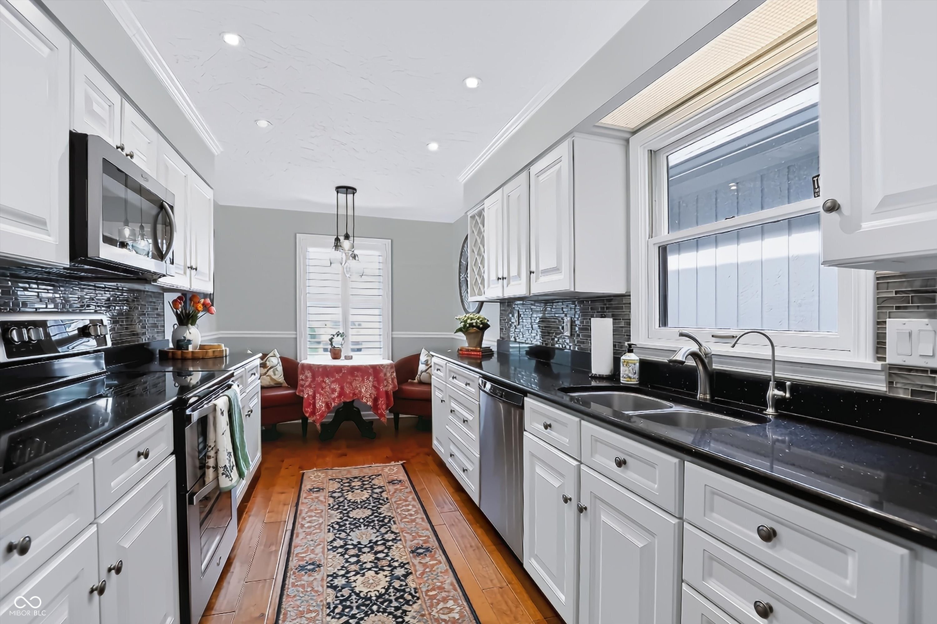 1058 Carters Grove