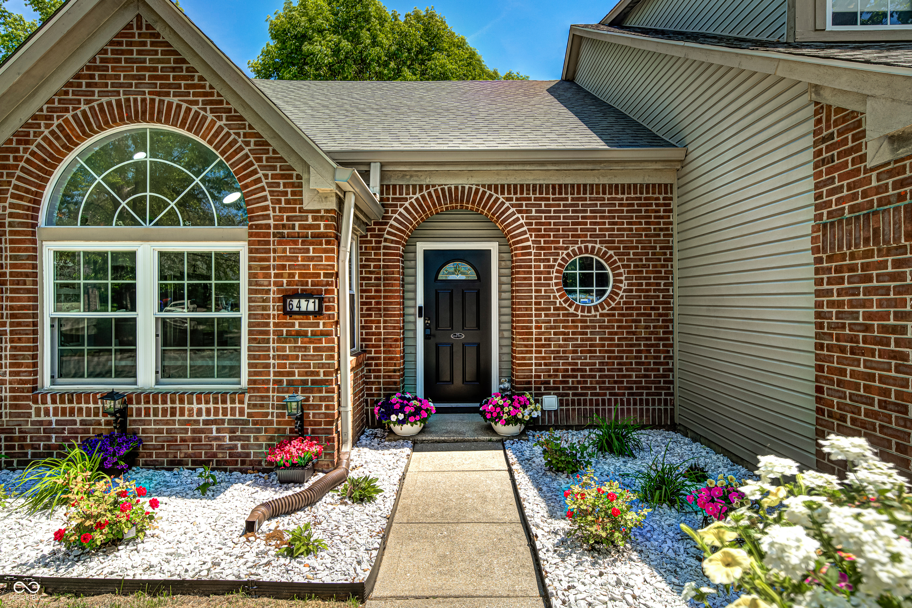 6471 Hunters Green Place