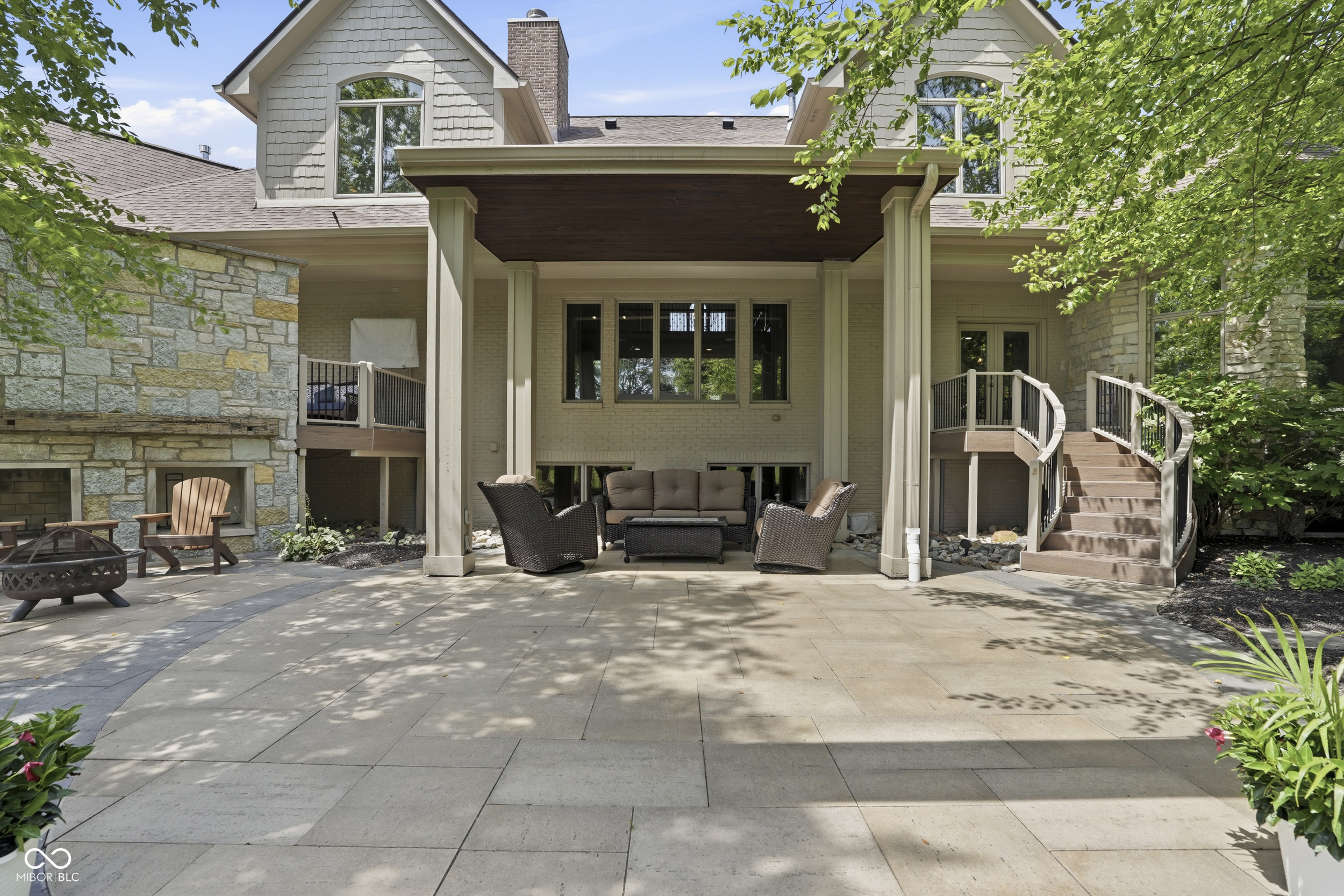 12093 Hawthorne Ridge
