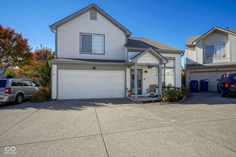 Photo of 9904 Worthington Boulevard, Fishers, IN 46038 (MLS # 22082634)