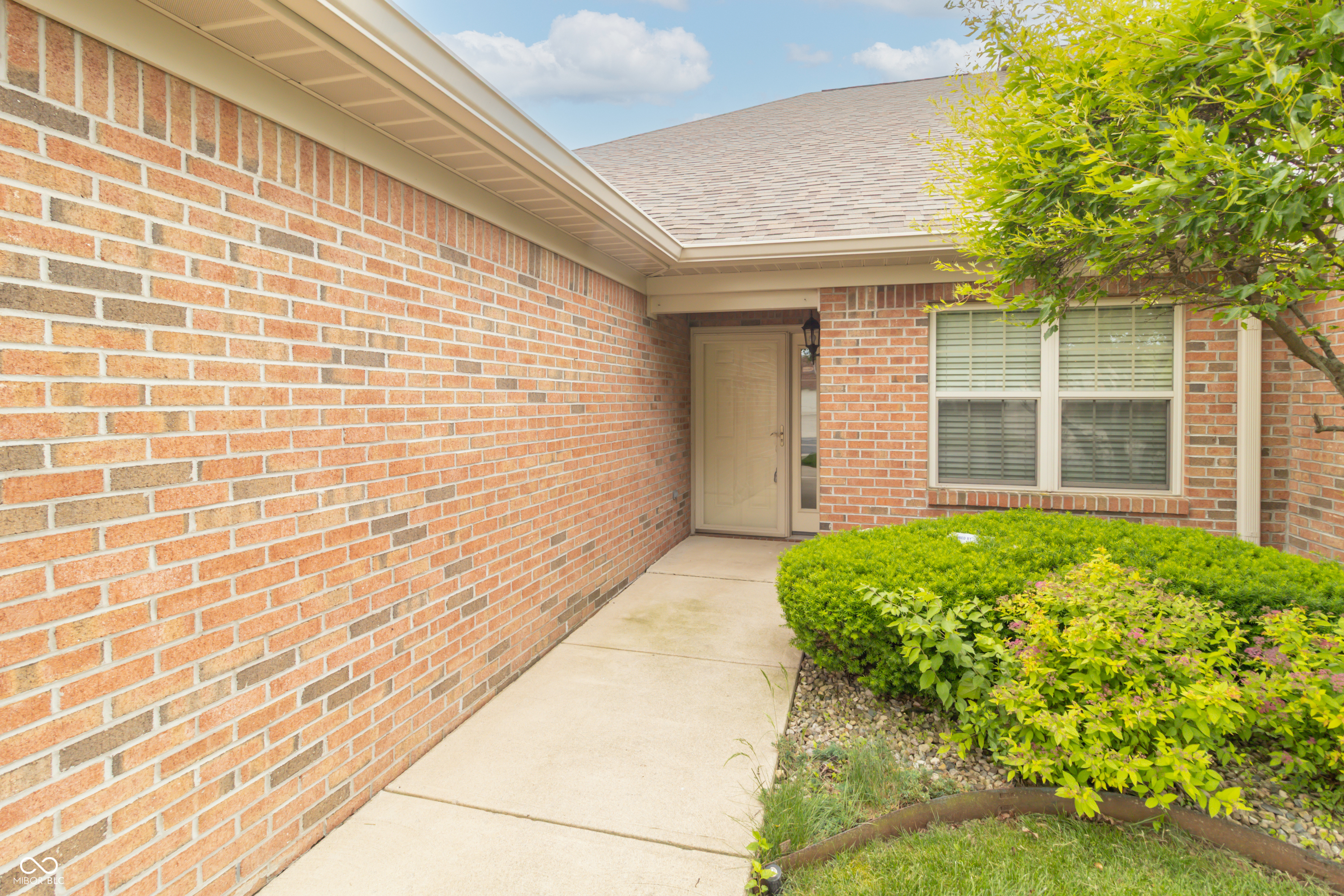 4725 W Harrisburg Court