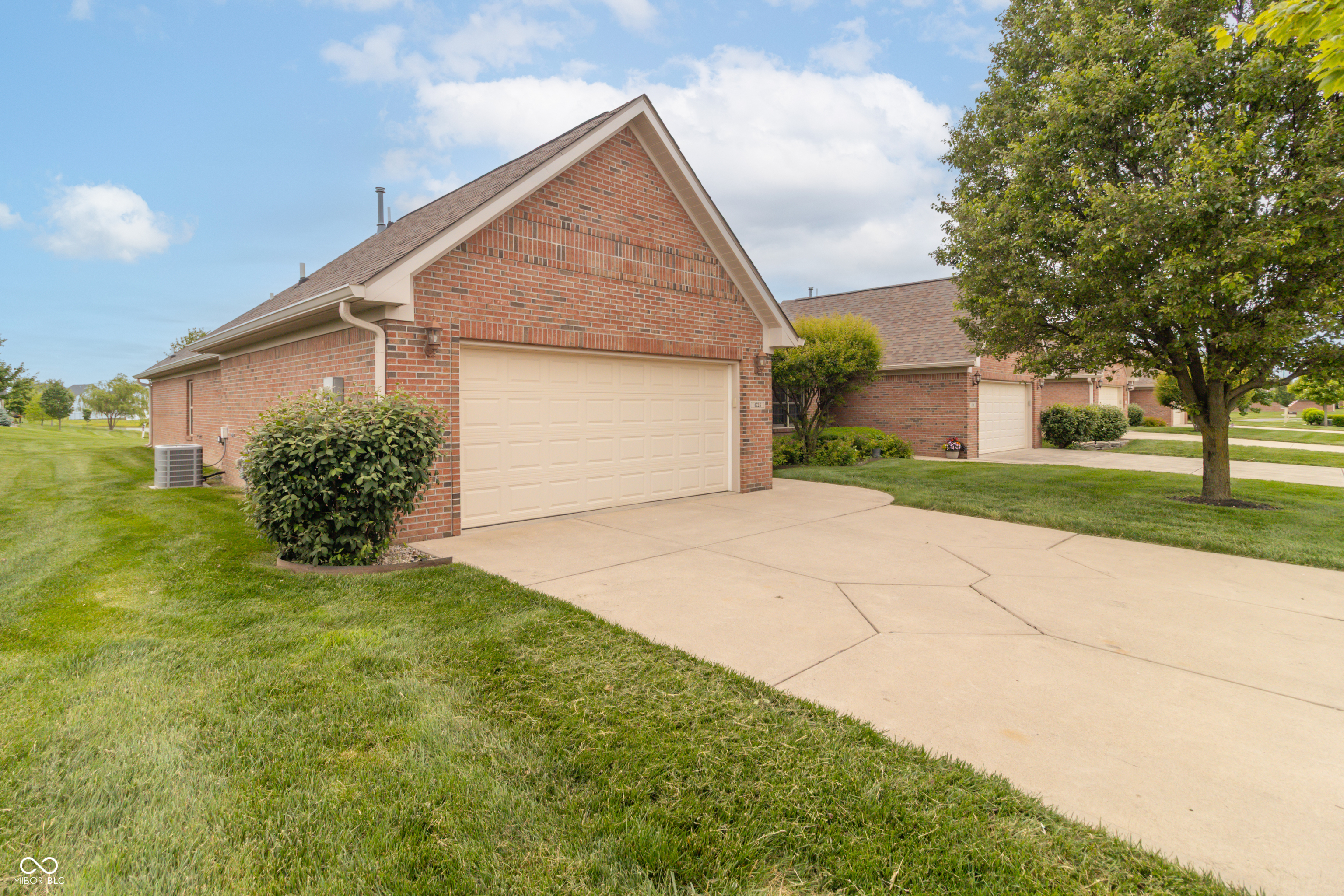 4725 W Harrisburg Court
