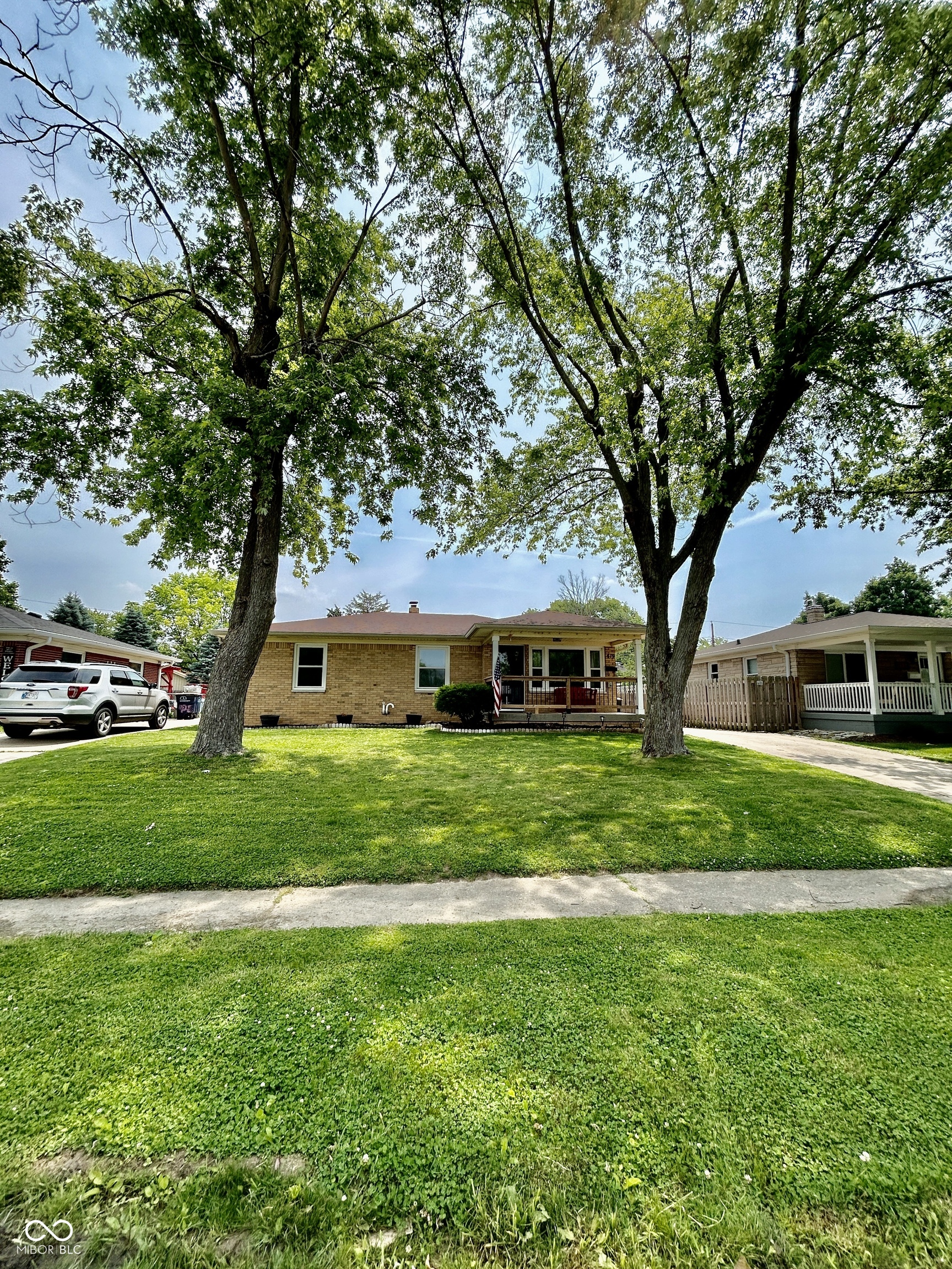 419 N 14th Avenue