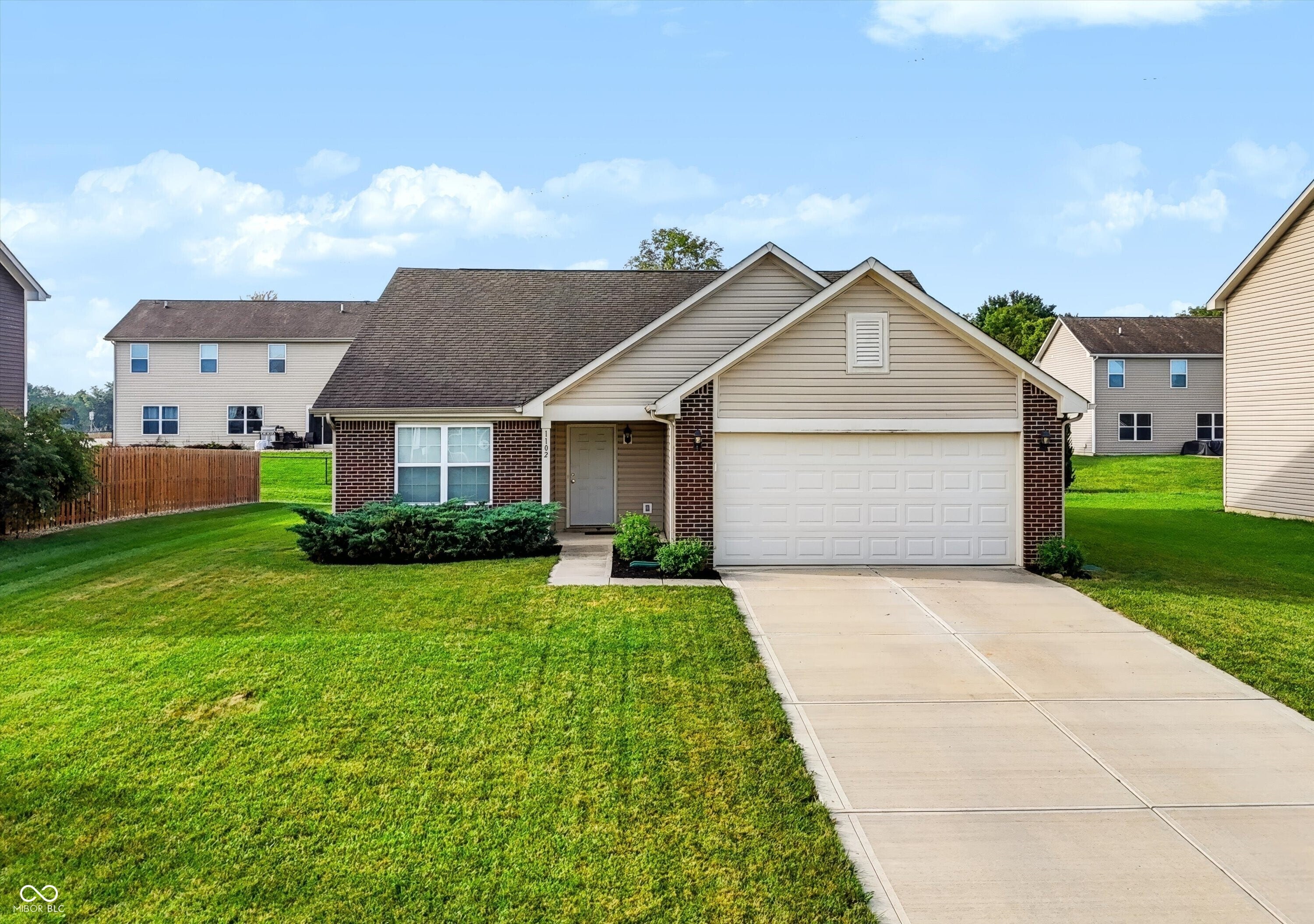 1102 W Limestone Way