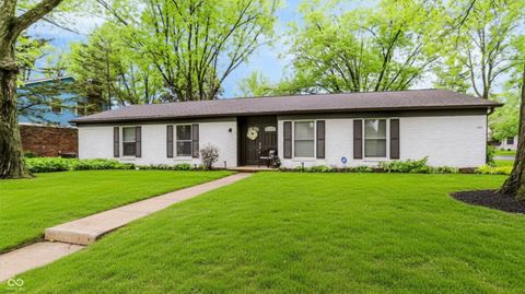Photo of 512 Lexington Boulevard, Carmel, IN 46032 (MLS # 22100424)