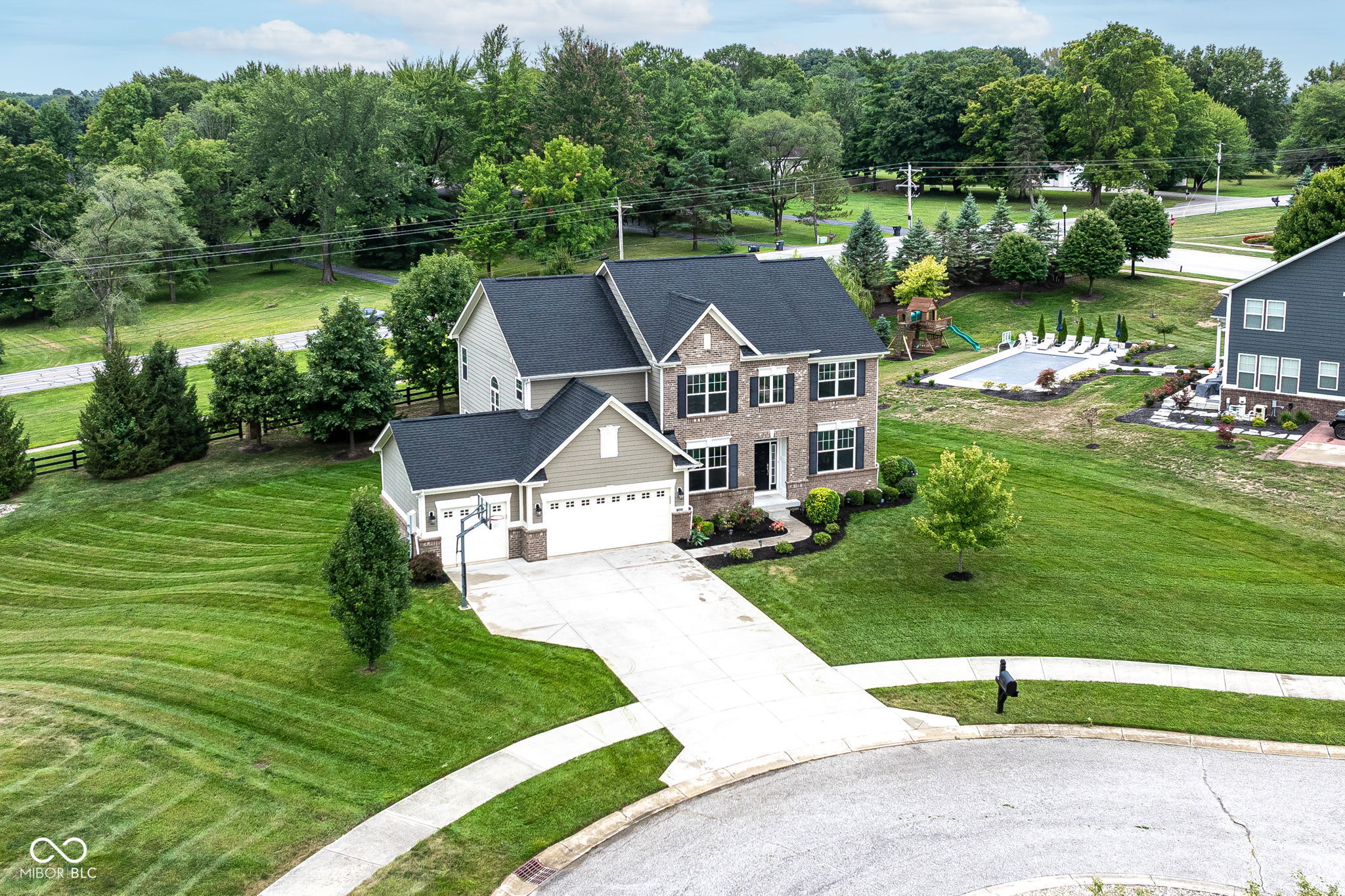 1283 Mayfair Court