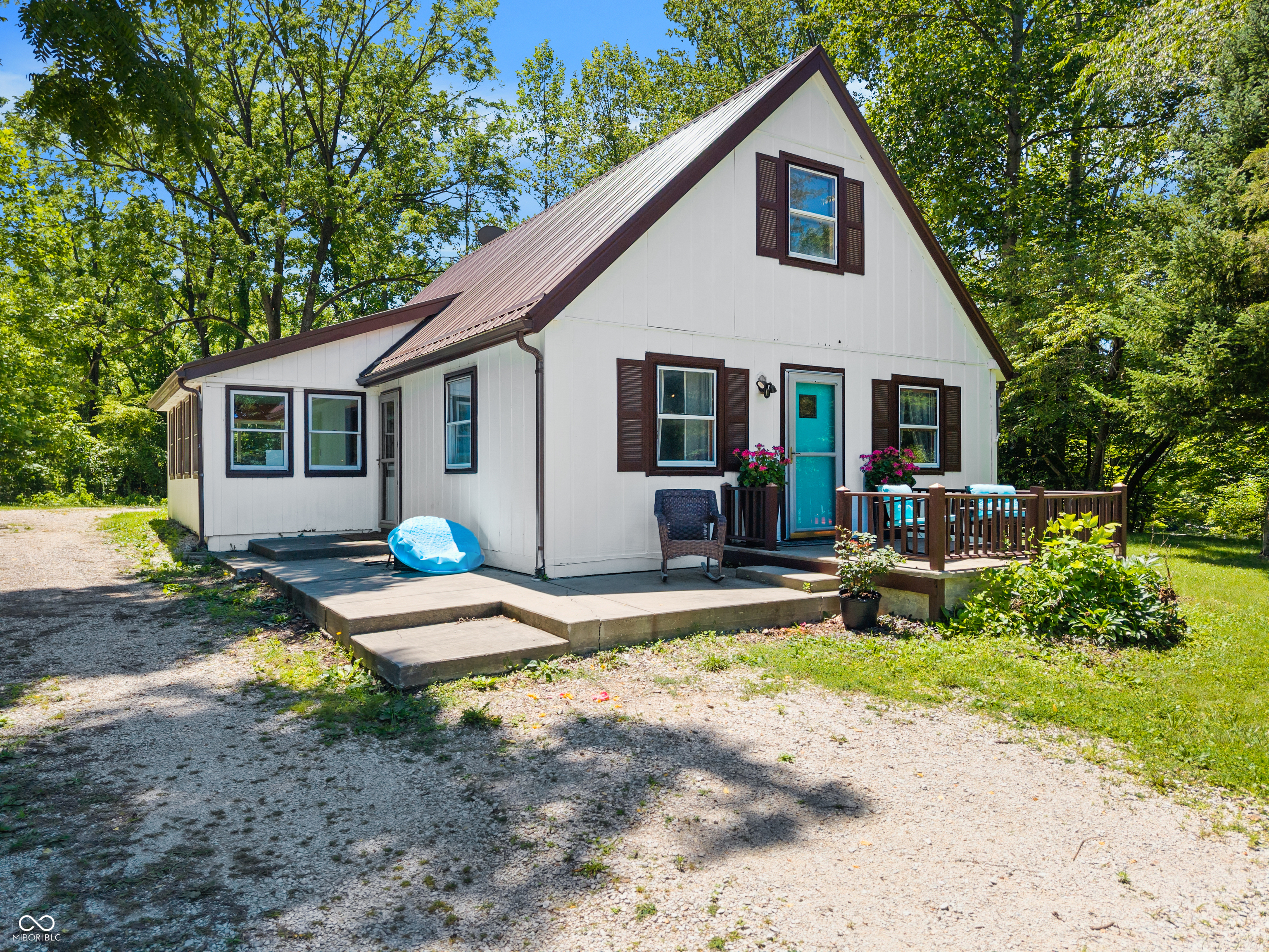 3415 W Wellington Boulevard