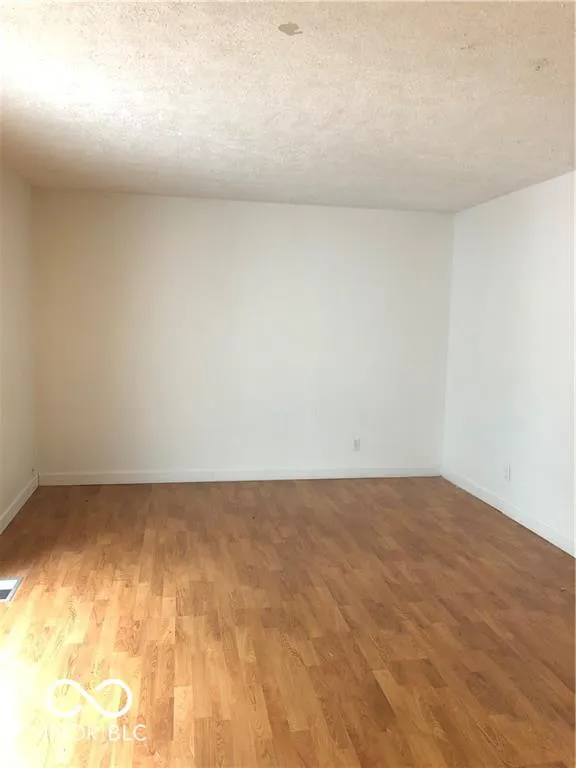 Indianapolis, Indiana 46226, United States, 3 Bedrooms Bedrooms, ,1 BathroomBathrooms,Residential,Active,136869