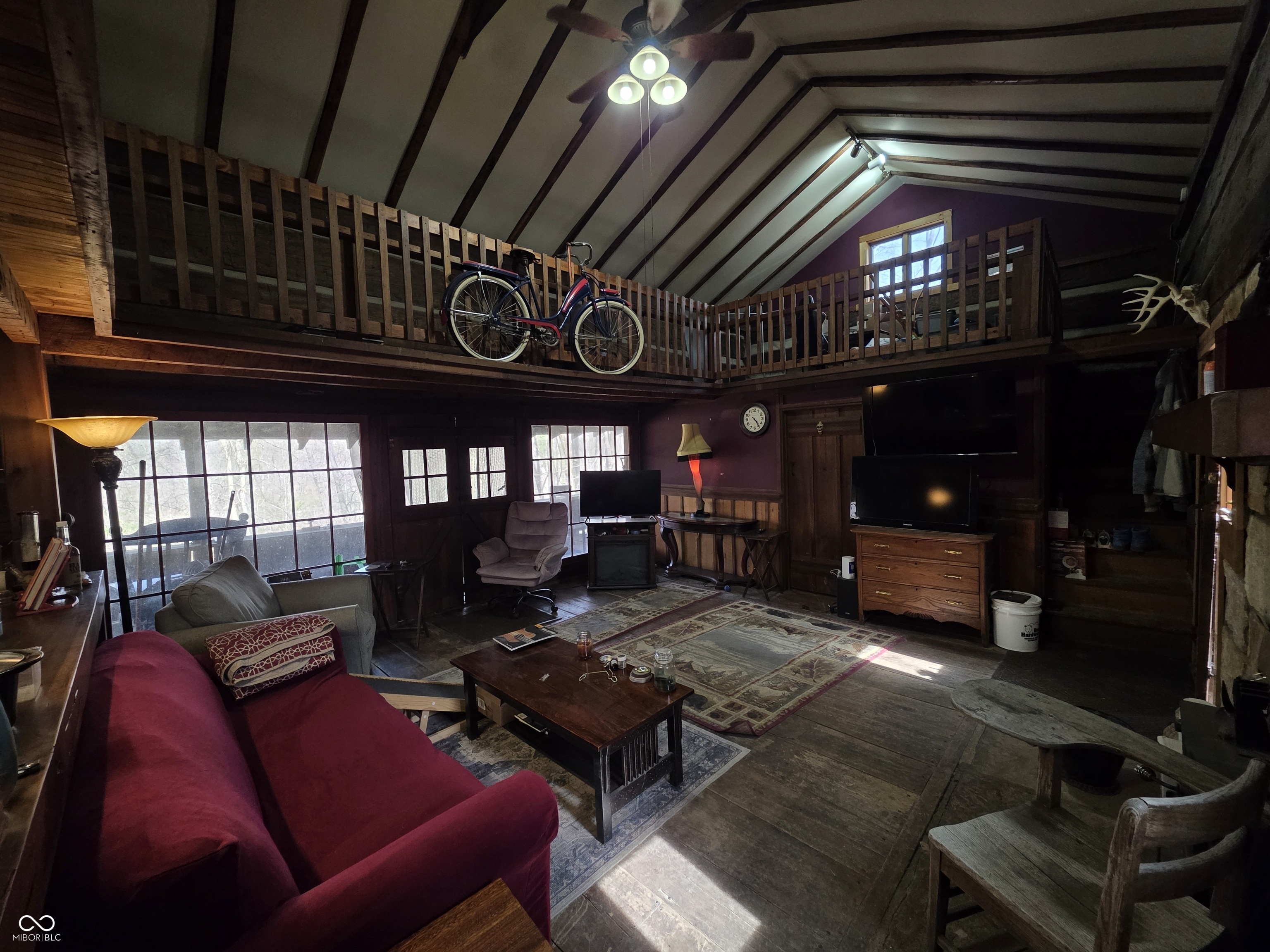 4562 State Road 135 N