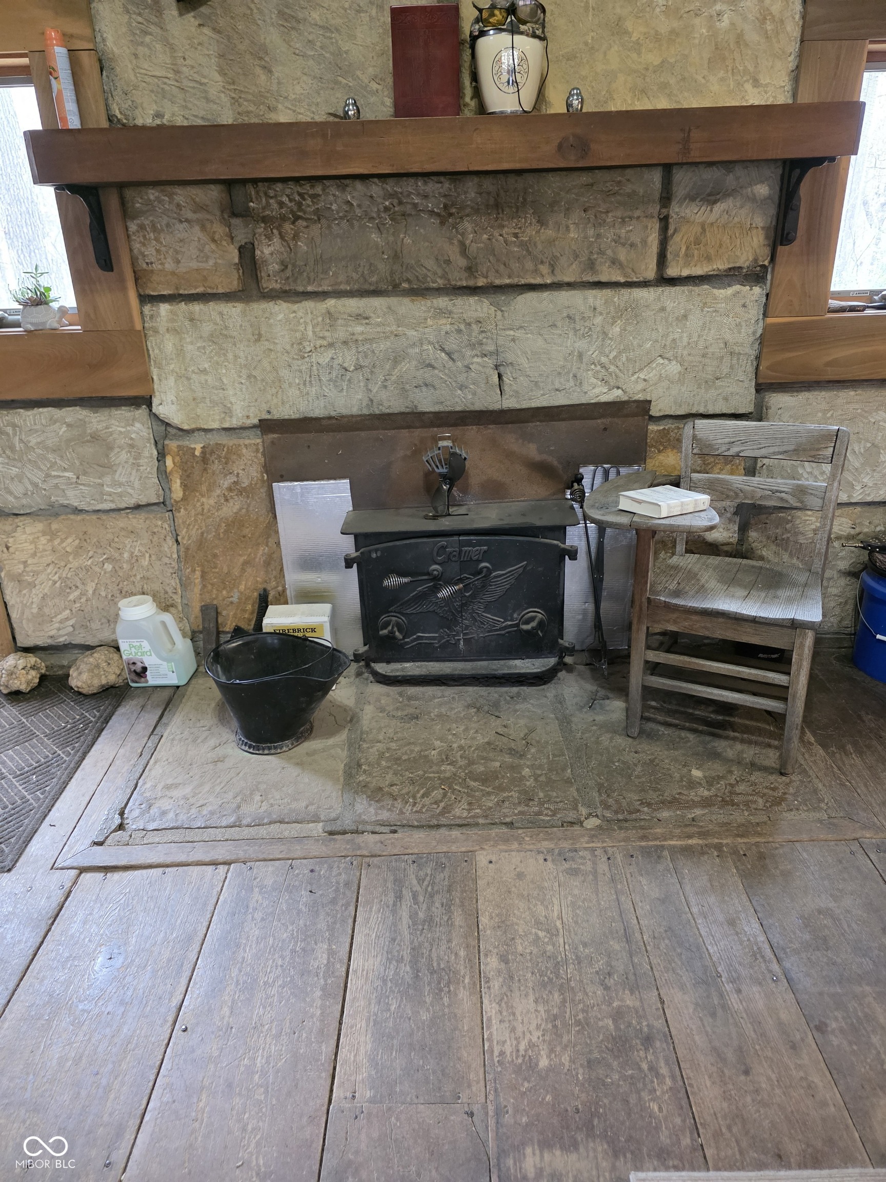 4562 State Road 135 N